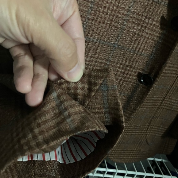 ISAIA New without tags 3 piece suit 48 (European) - Picture 13 of 13
